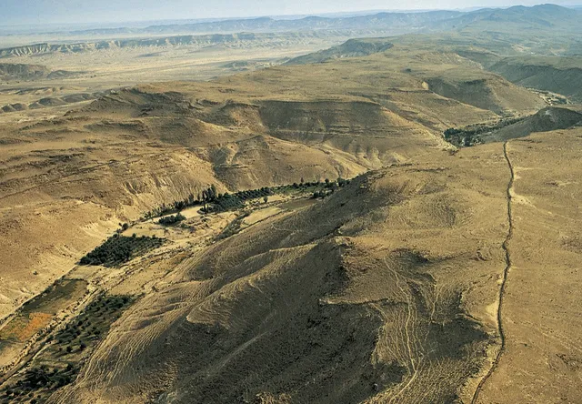 CADES-BARNEA-Isus Te Iubeste