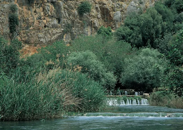 Cezarea lui Filip-Isus Te Iubeste caesarea_phillippi