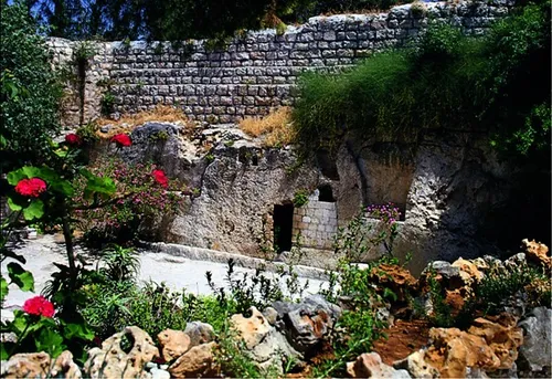 SFÂNTUL MORMÂNT-Isus Te Iubeste